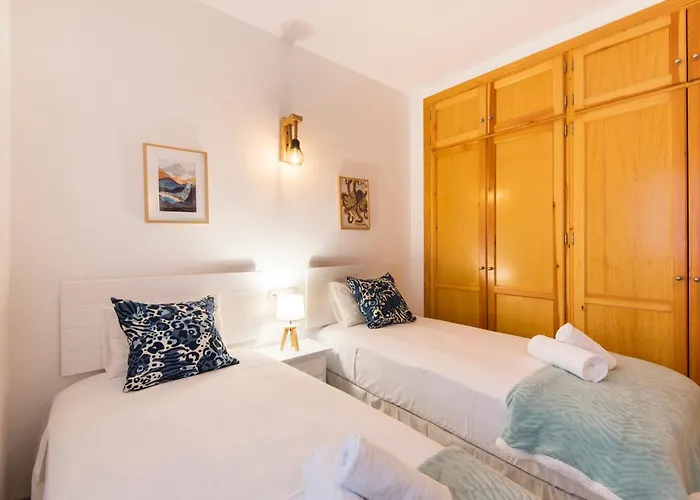 Mirador 1st Line Boliches *